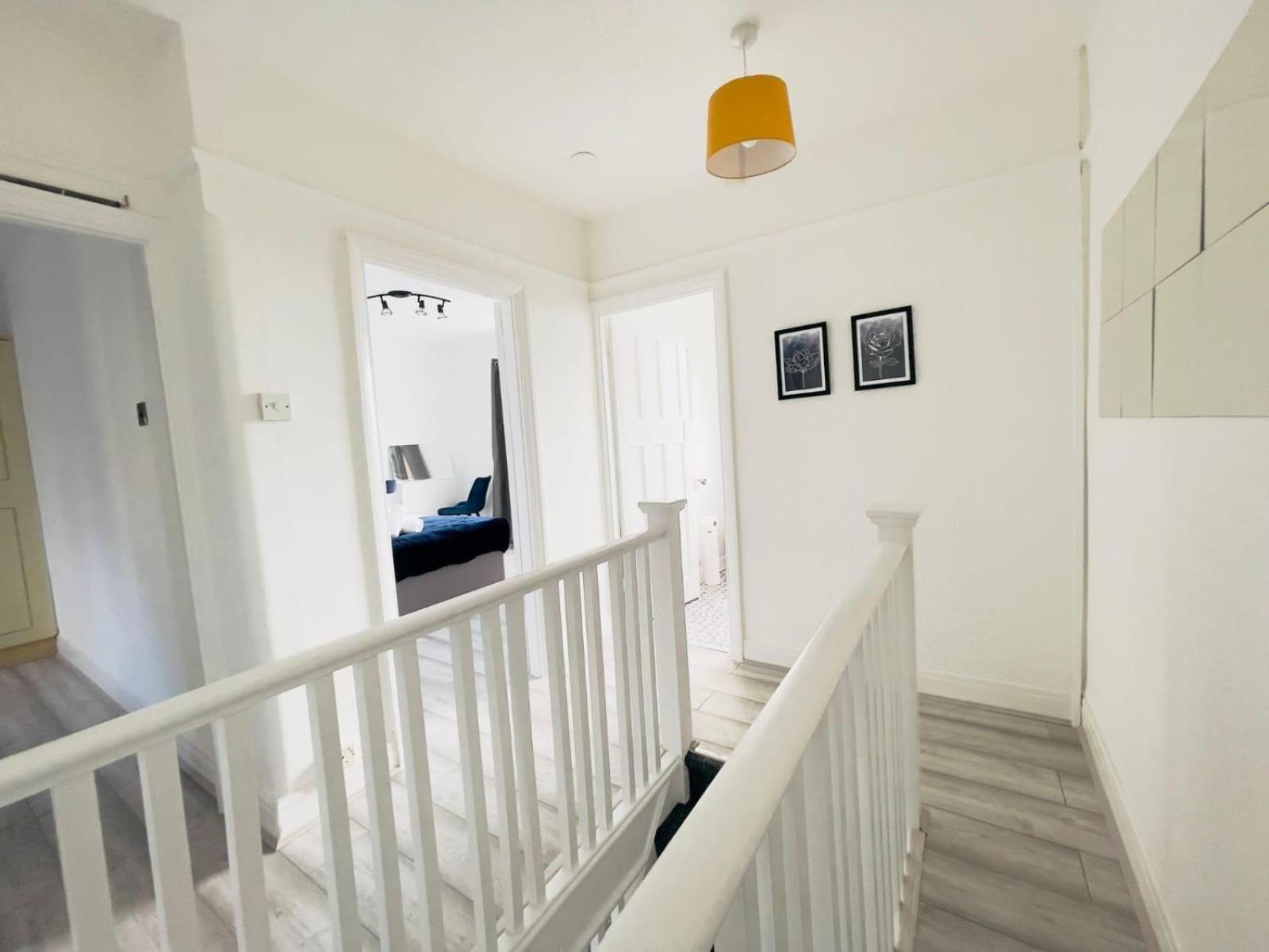 Hotel Sariyu Space Luton Luton  Esterno foto